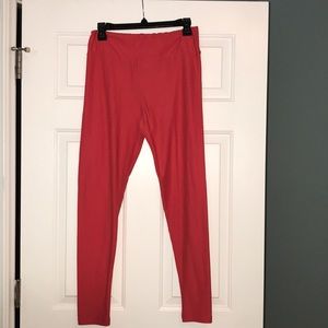 LuLaRoe coral colored leggings